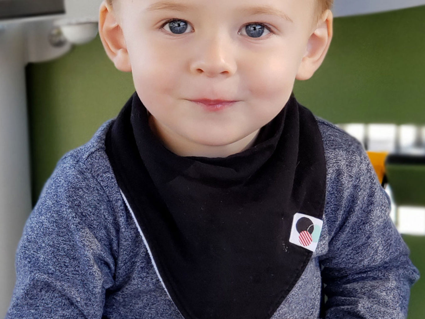 BLACK SOLID | Baby Bandana Bib (organic cotton)